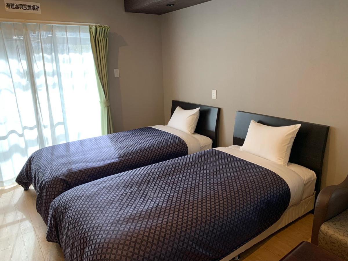 Clean Hotels In Higashimachi Annex Наха Экстерьер фото